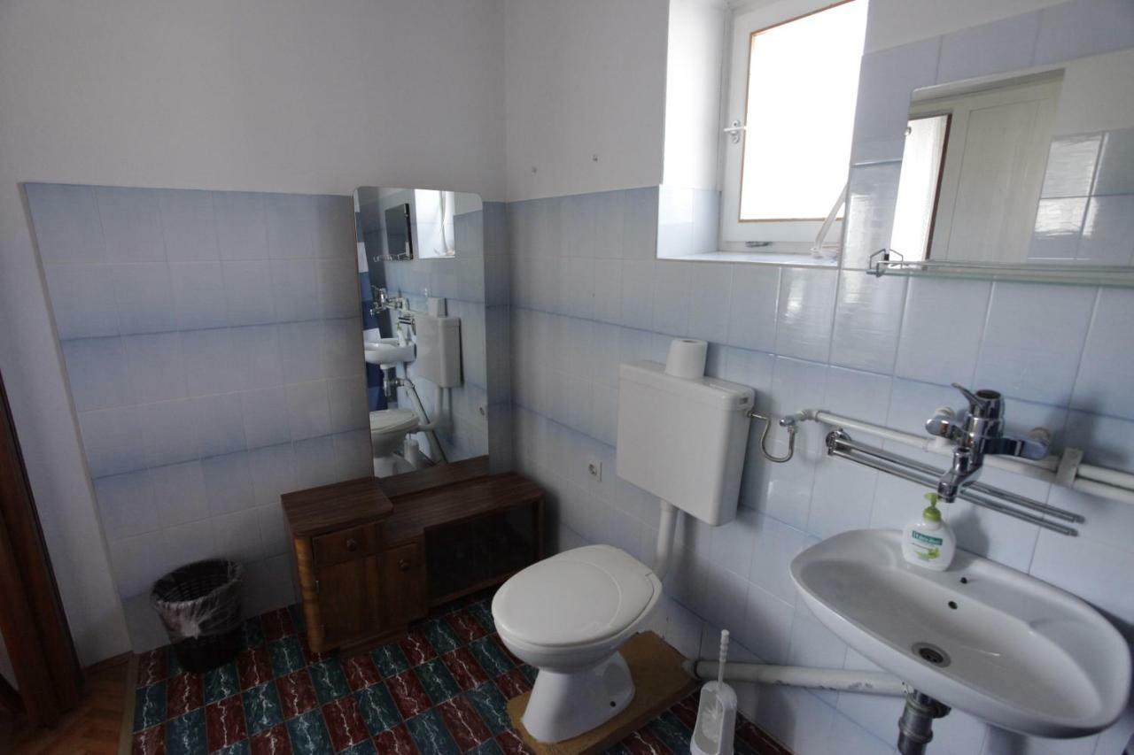Guest House Balazevic โนวีวีโนดอลสกี ภายนอก รูปภาพ