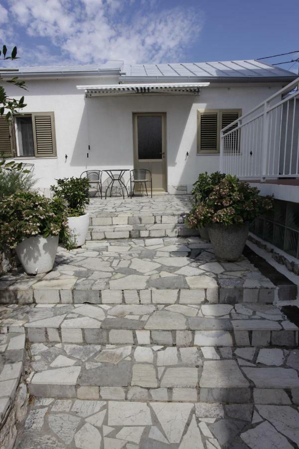 Guest House Balazevic โนวีวีโนดอลสกี ภายนอก รูปภาพ